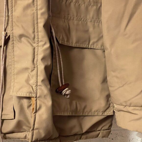 Vintage! Tan Heavy Winter barn Coat Removable Hood Size Med/Large - Picture 4 of 12